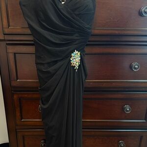 Chic Black Strapless Dress with Jewel Accent perfect for a Gala, Wedding etc